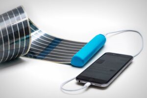 Самое компактное зарядное устройство на солнечных батареях