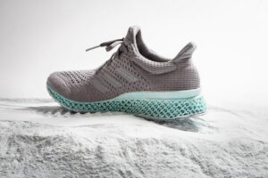 Эко-кроссовки Adidas напечатанные на 3D-принтере